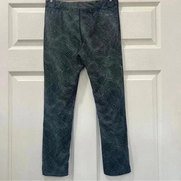 Nike Womens Black Patterned Capri Leggings Size Small - Picture 2 of 5